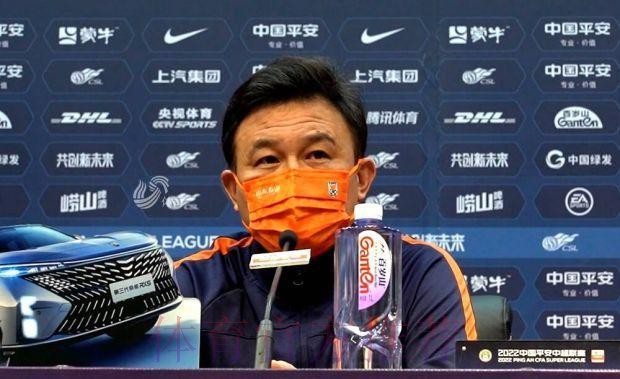 对话郝伟:无论在哪里都有橙色的陪伴,克雷桑停赛带来困难 对话郝伟:无论在哪里都有橙色的陪伴,克雷桑停赛带来困难